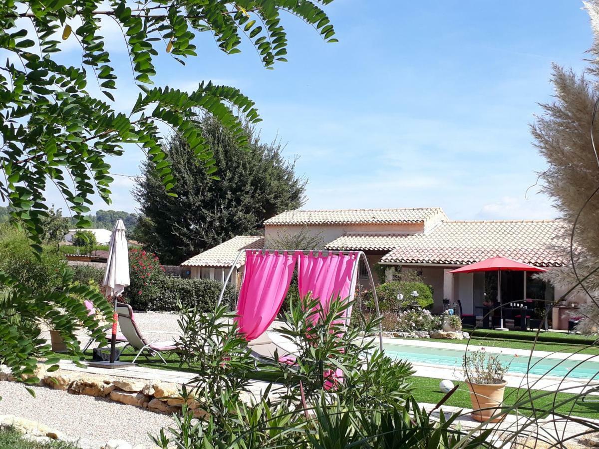 La Colombe Bed & Breakfast Tourrettes Dış mekan fotoğraf