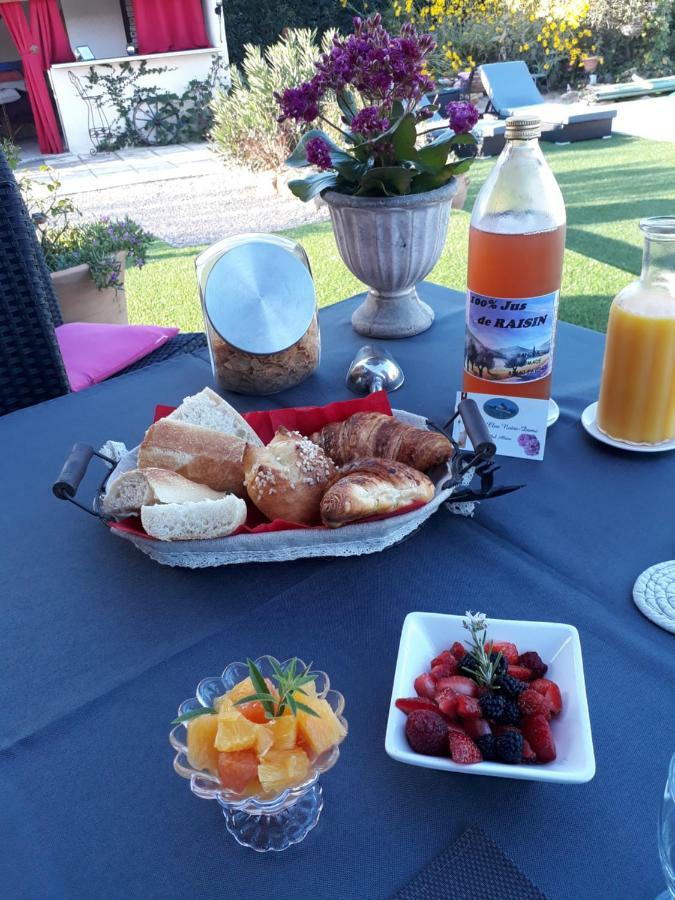 La Colombe Bed & Breakfast Tourrettes Dış mekan fotoğraf